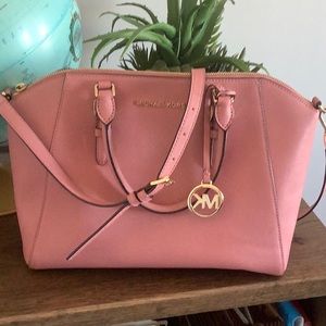 Michael Kors pink hand bag